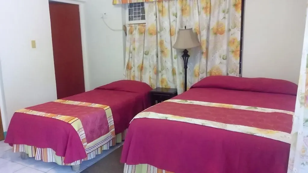 Golden Sunset Villas Negril 0*,  Jamaika